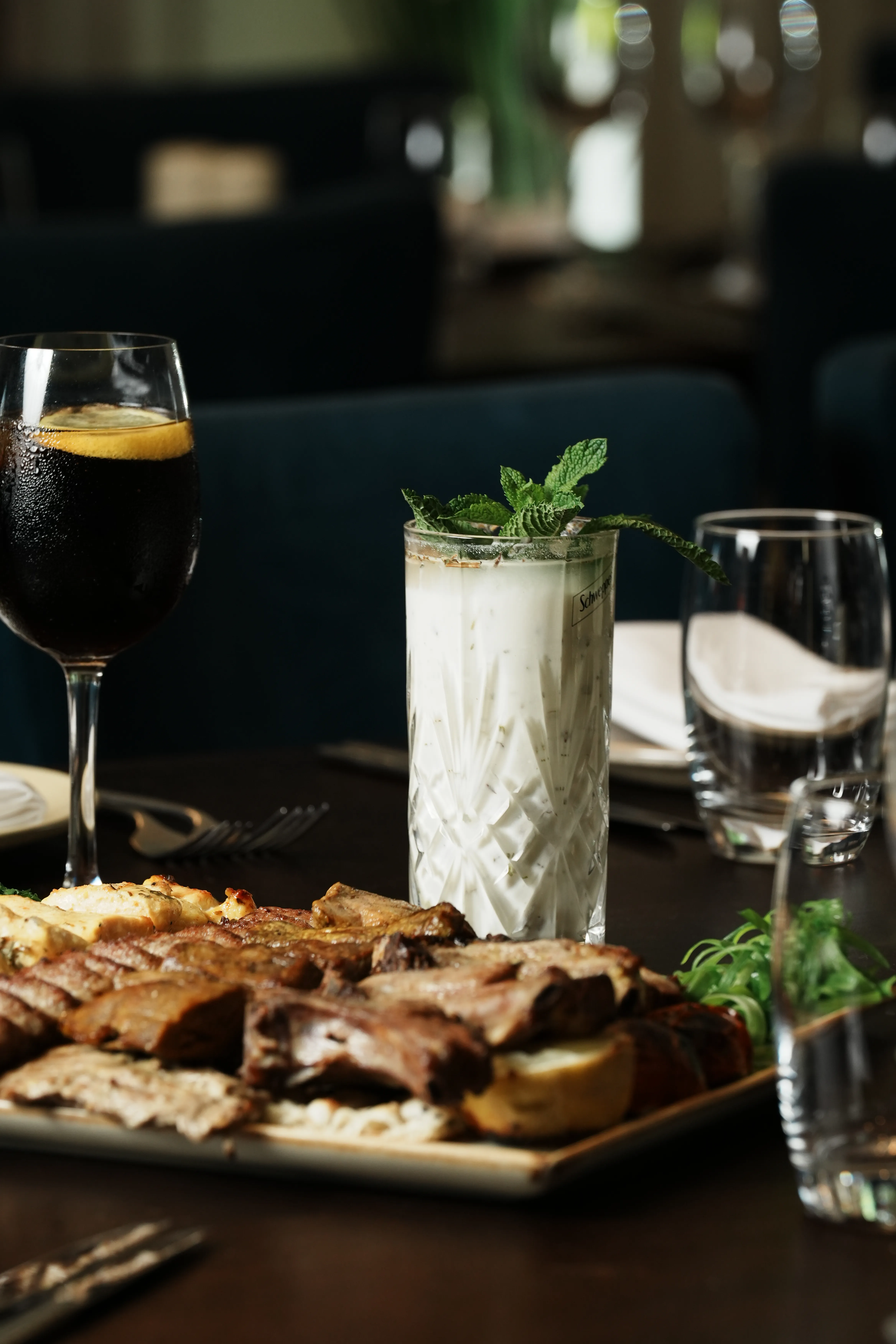 Rendezvous dishes and drinks set on a dining table